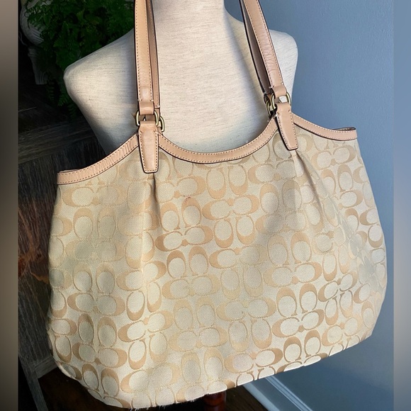 Coach Signature Devin Emerald Canvas Stripe Shoulder Bag - Picture 4 of 12